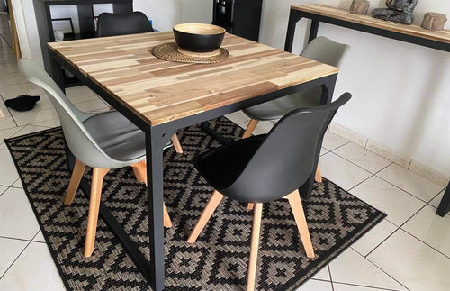 TABLE A MANGER