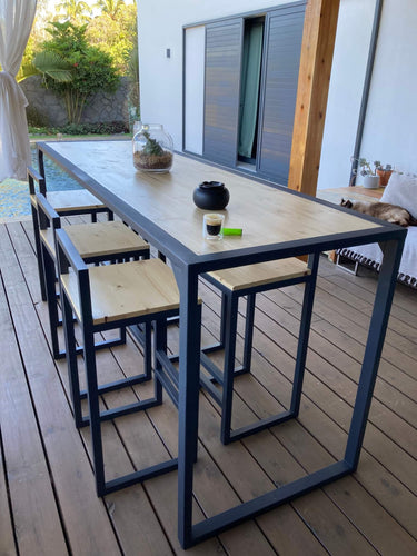 TABLE A MANGER EXTERIEUR + 6 TABOURETS